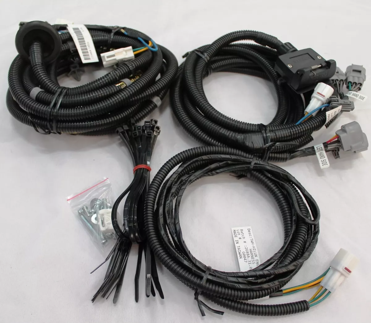 TOYOTA HILUX TOWBAR WIRING HARNESS 7 FLAT WMATE SR SR5 BLACK FEB 05 JULY 15