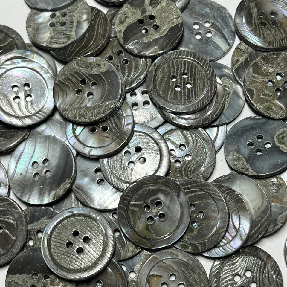 Rare "Zebra" Washibodo Shell Button Smoke/Rainbow w/Classic Rim 23mm,7/8" 4hole - Image 2 of 3