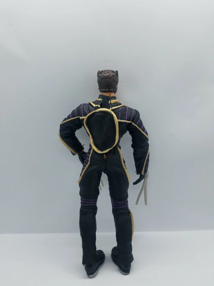 Boneco Marvel Comics Wolverine Logan 9,5 polegadas ouro preto. pano de vinil articulado - Imagem 2 de 4