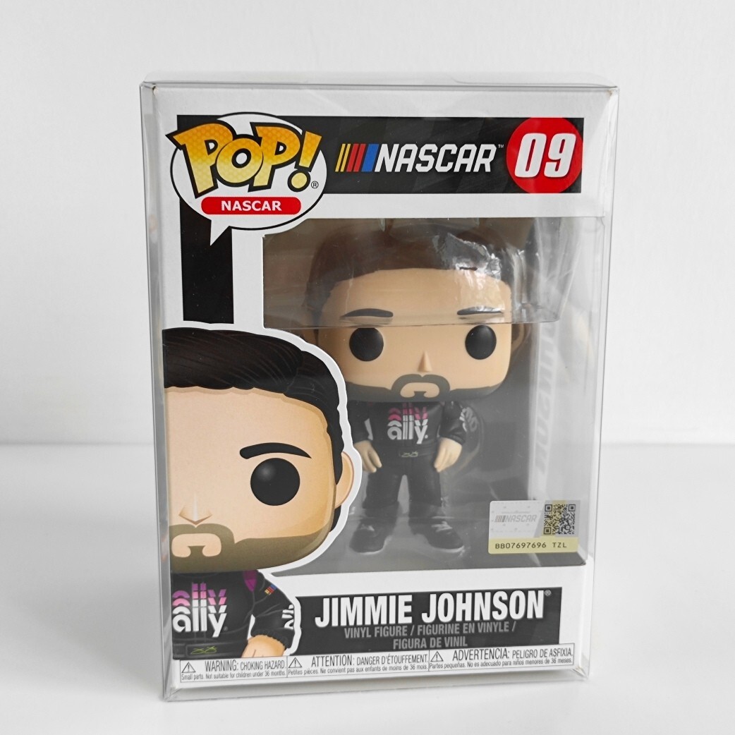Funko Pop Nascar #09 Jimmie Johnson Con Protector Suave
