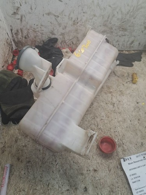 #ad 2017 Titan Xd Washer Reservoir Bottle Assembly Sku#4411316 $75.00