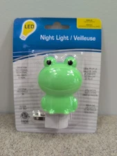 Intertek LED Night Light Green Frog Toad 120 Volt NEW NIP, Bedroom Bathroom Hall