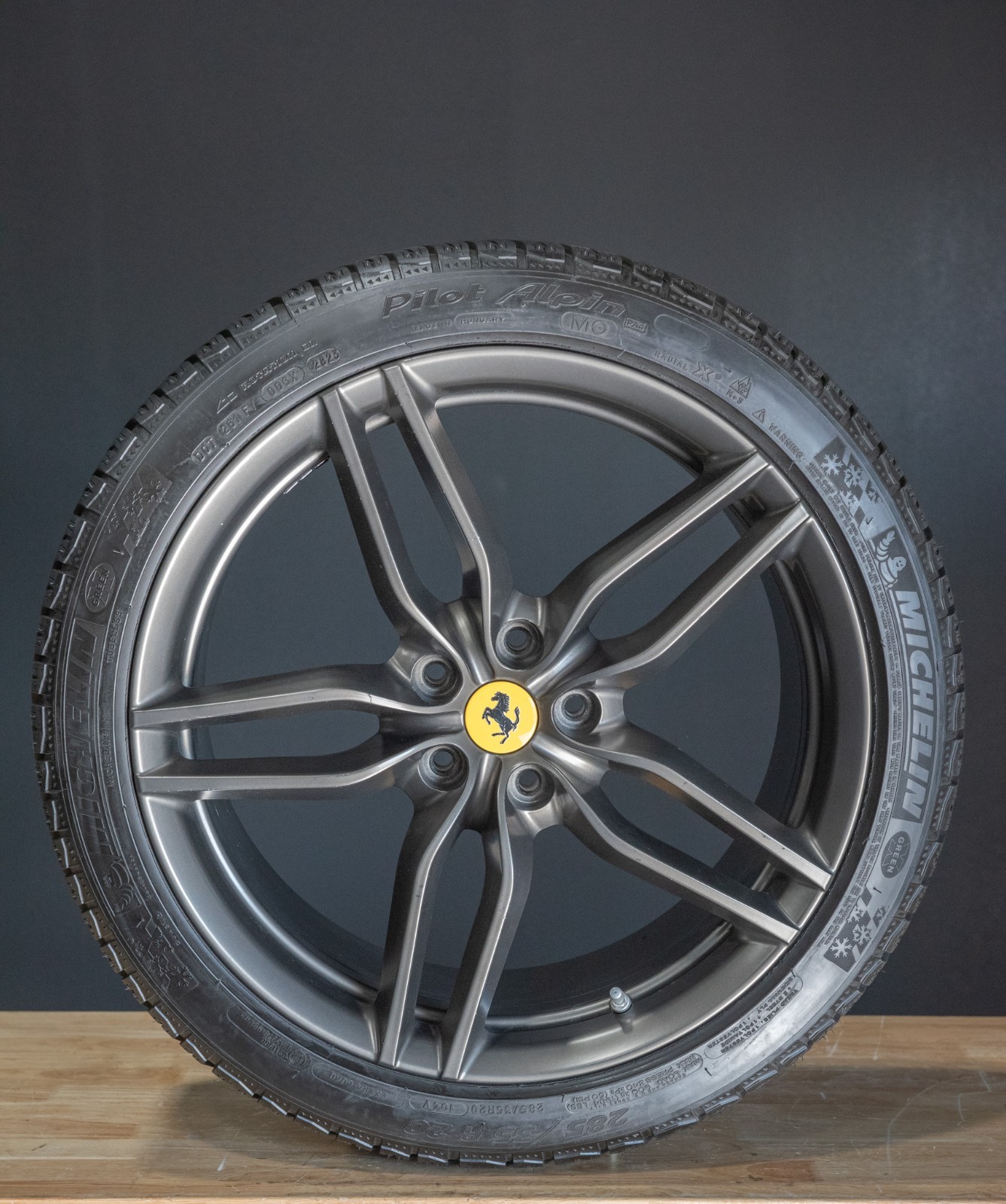 Ferrari GTC4Lusso Wheel