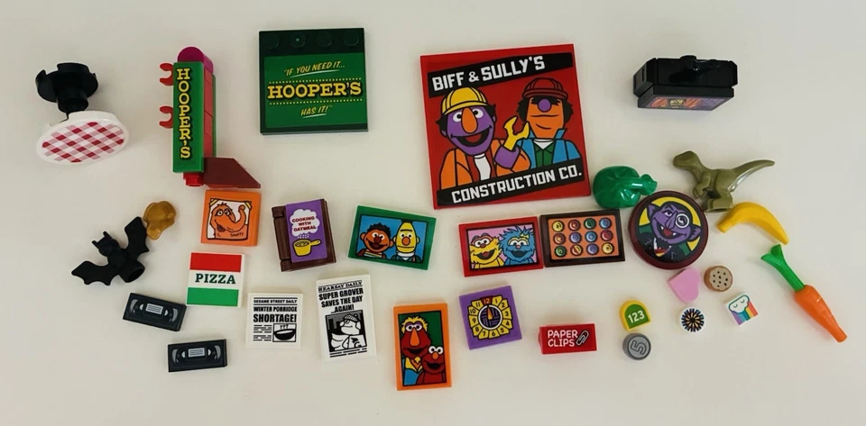 LEGO Ideas 21324 Sesame Street Minifigures and Accessories Only - Image 4 of 4