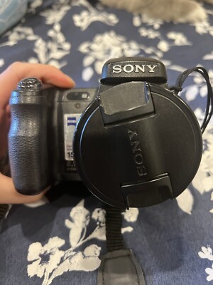 Sony Cyber-shot DSC-H7 8.1MP Digital Camera - Black for sale
