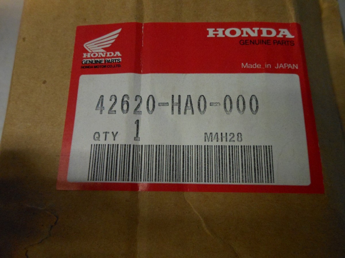 1985 Honda ATC250ES ATC250SX NOS Left Rear Hub | 42620-HA0-000