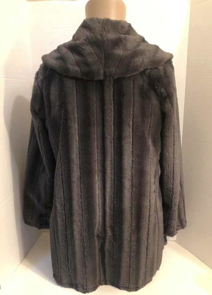 Abrigo de piel sintética gris Slinky Brand XS para mujer Foto 3 de 4