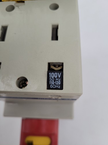 LD4LC.30.H5 Telemecanique Schütz 100V Spule mit LB1-C03m17 - Next Day Option - Bild 5 von 9