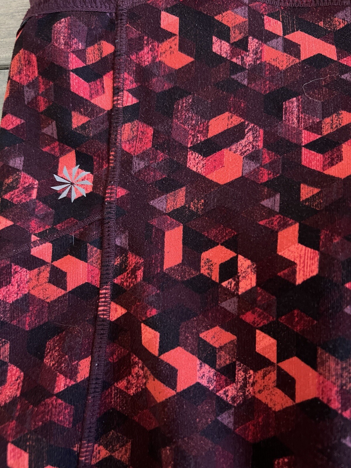 ATHLETA TRIANGULAR BE FREE Red + Black Leggings W… - image 6