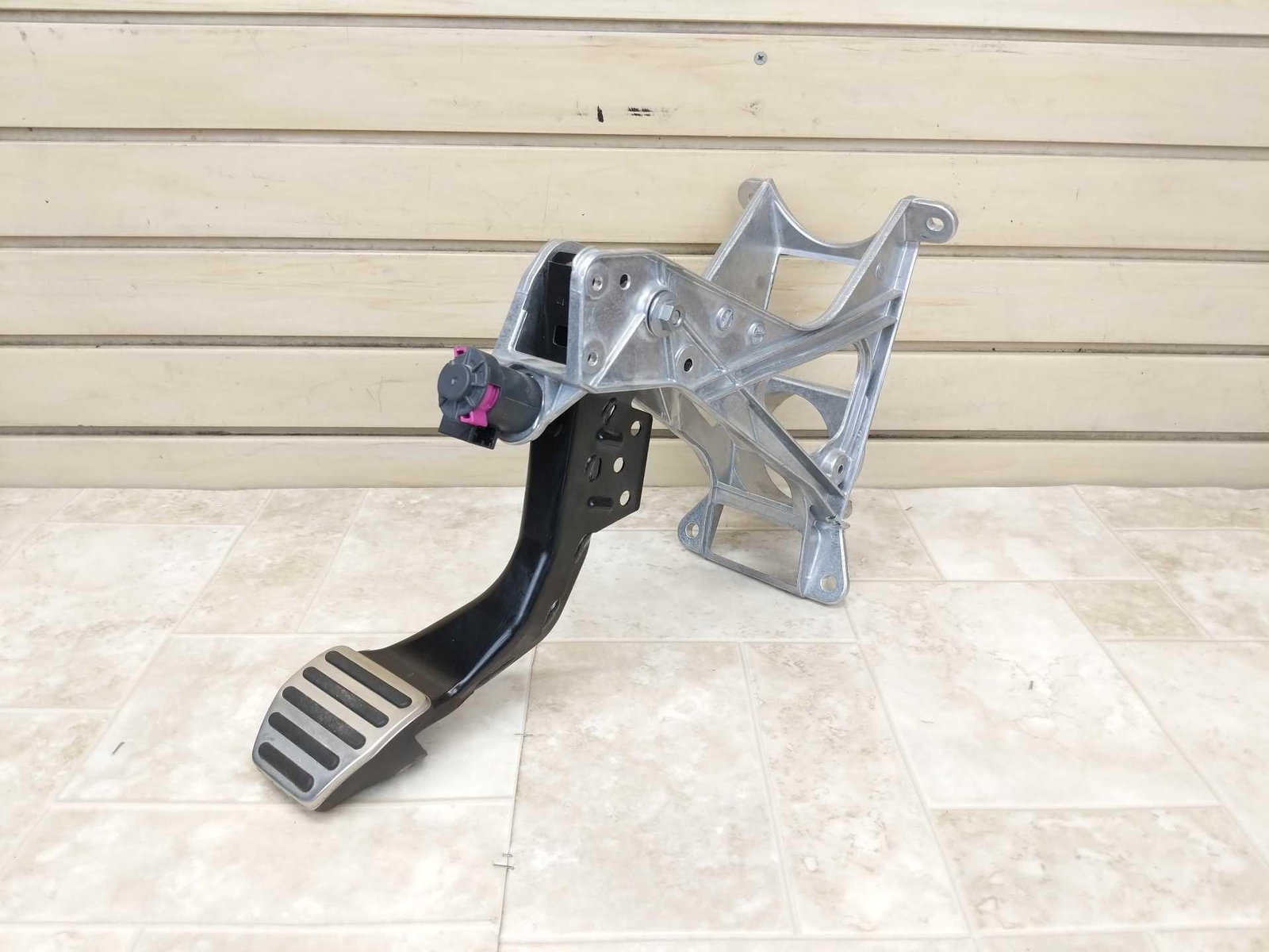 2017-2022 Audi R8 OEM Brake Pedal Assembly