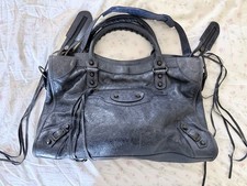BALENCIAGA Classic City Medium Shoulder Bag B...