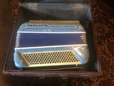 Vintage Pancordian Crucianelli Accordian Made In Italy patent 2448682 / 435343