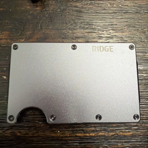 The Ridge RFID Blocking Slim Wallet Gunmetal PREOWNED! 