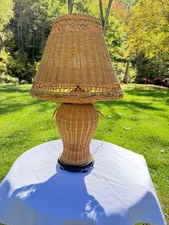 Vintage Rattan Table Lamp Made In Hong Kong. So Boho! Beautiful Condition