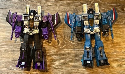 Transformers War for Cybertron: Earthrise Skywarp and Thundercracker 2 Pack