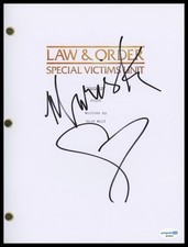 Mariska Hargitay "Law & Order: SVU" Autograph SIGNED Pilot Episode Script ACOA
