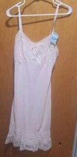VINTAGE Full Slip Size 36 Pink Lace Nylon Embroidered Cups NWT-ARISTOCRAT