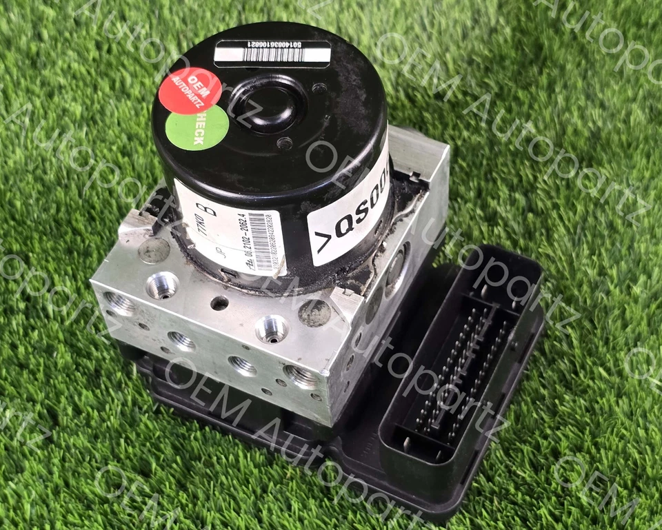 Bomba de actuador de freno ABS 77k0 06.2102-2062.4 OEM JDM usada Suzuki Grand Vitara Foto 4 de 4