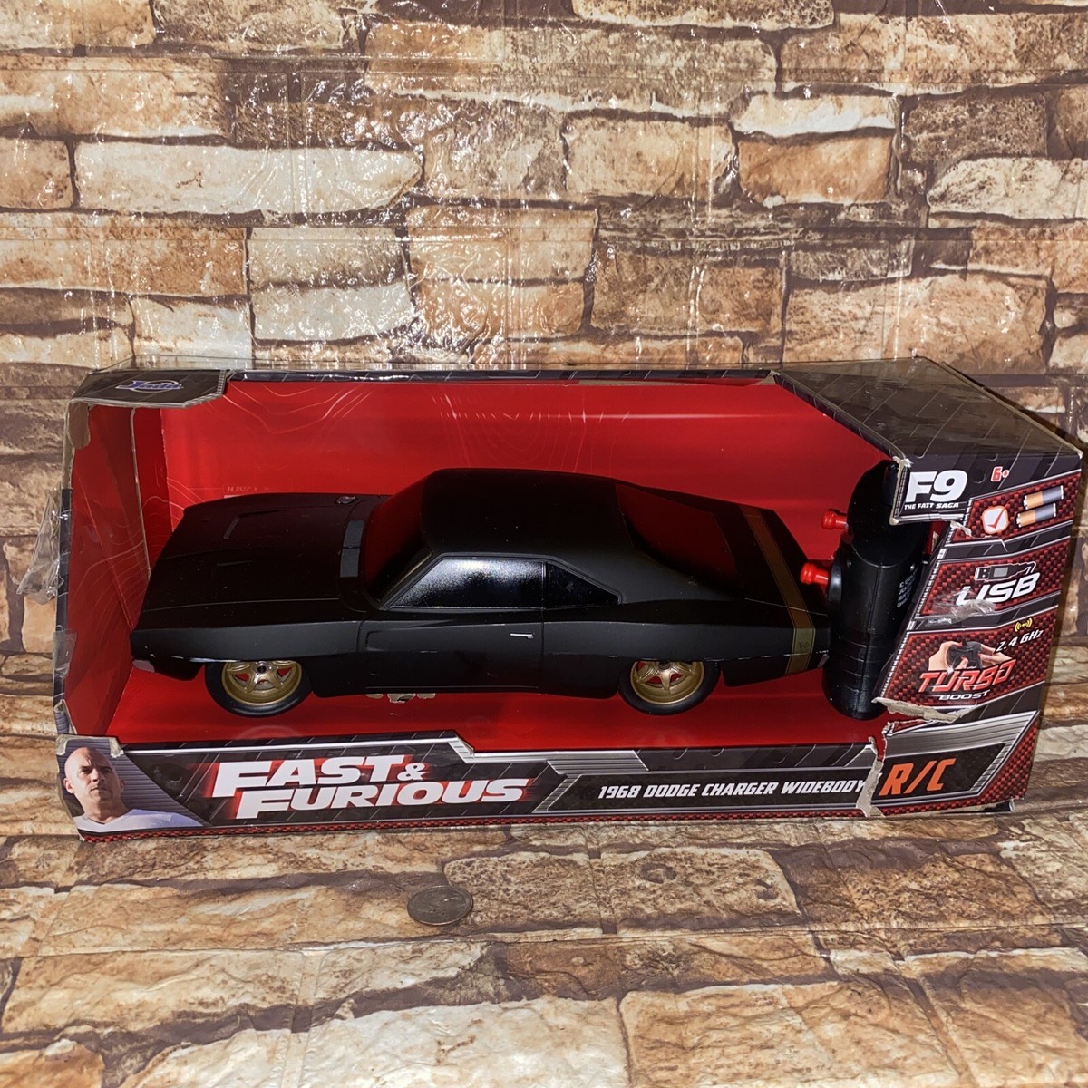 ミニカー Fast & Furious 1968Dodge ChargerWidebody Free Shipping! Fast & Furious 1:16 Dom's 1968 Dodge Charger