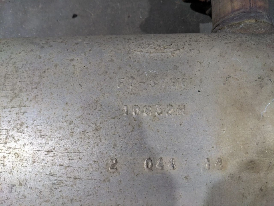 2011-2014 FORD EDGE FWD 3.7L CONJUNTO DE SILENCIADOR RESSONADOR DE ESCAPE TRASEIRO, OE 1177593 - Imagem 4 de 4