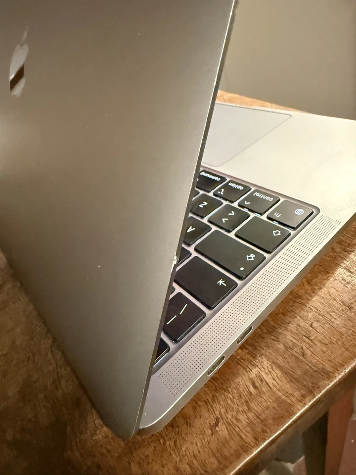 Apple MacBook Pro 13" M1 · 8GB · 256GB, foto 3 di 5