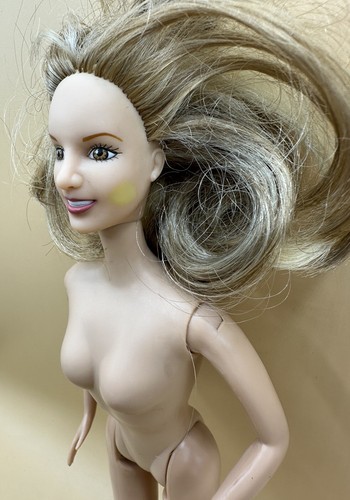 Vintage Britney Spears Nude Doll - Picture 3 of 11