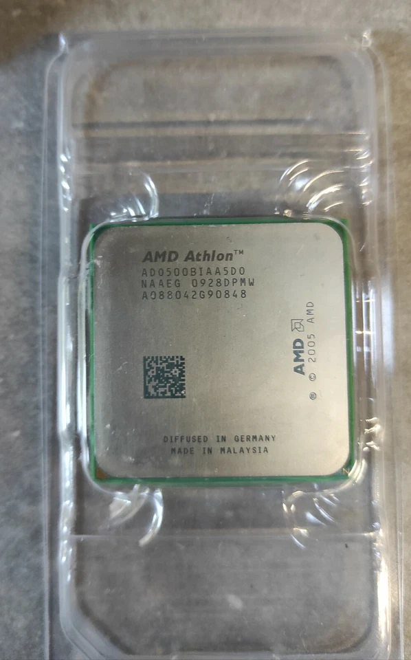 CPU AMD Athlon64 X2 5000B (SOCKET AM2 / ADO500BIAA5DO) - Photo 3/3