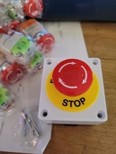 22mm E-STOP Switch Latching Mushroom Head Emergency Stop Push Button Control Box