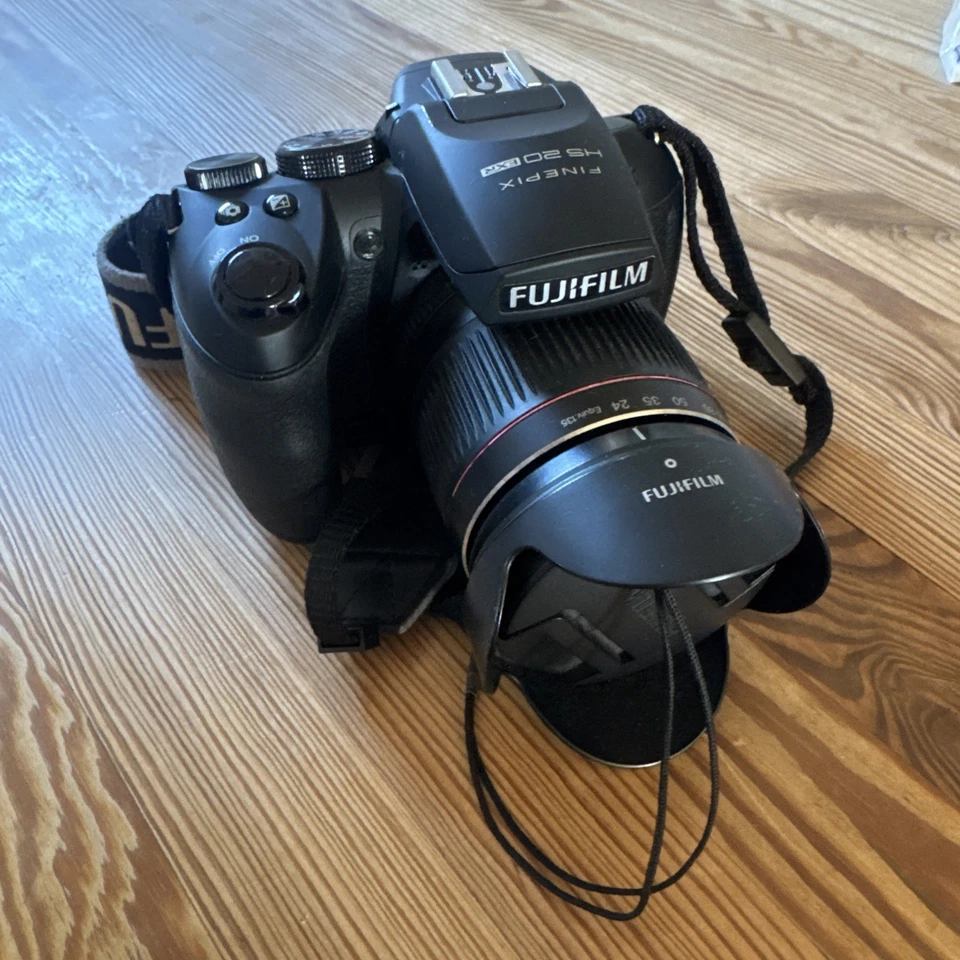 Fujifilm FinePix HS20EXR, Foto 1 von 5