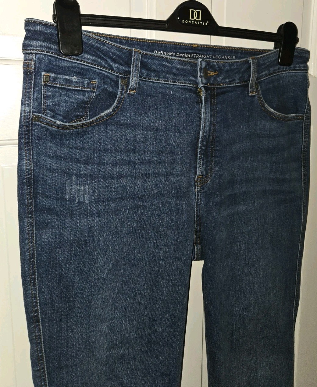 Picture 3 of 6
