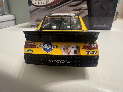 Kyle Busch #18 Pedigree 2011 Camry Elite Autographed 34/120 - Picture 4 of 8