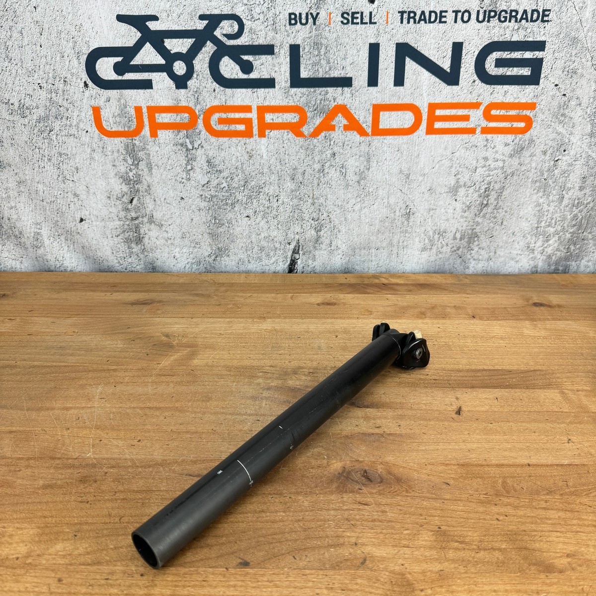 3T Zero 25 Team 350mm x 31.6mm Carbon Seatpost 232g 20mm 3T Zero 25 Team 350mm x 31.6mm Carbon Seatpost 232g 20mm