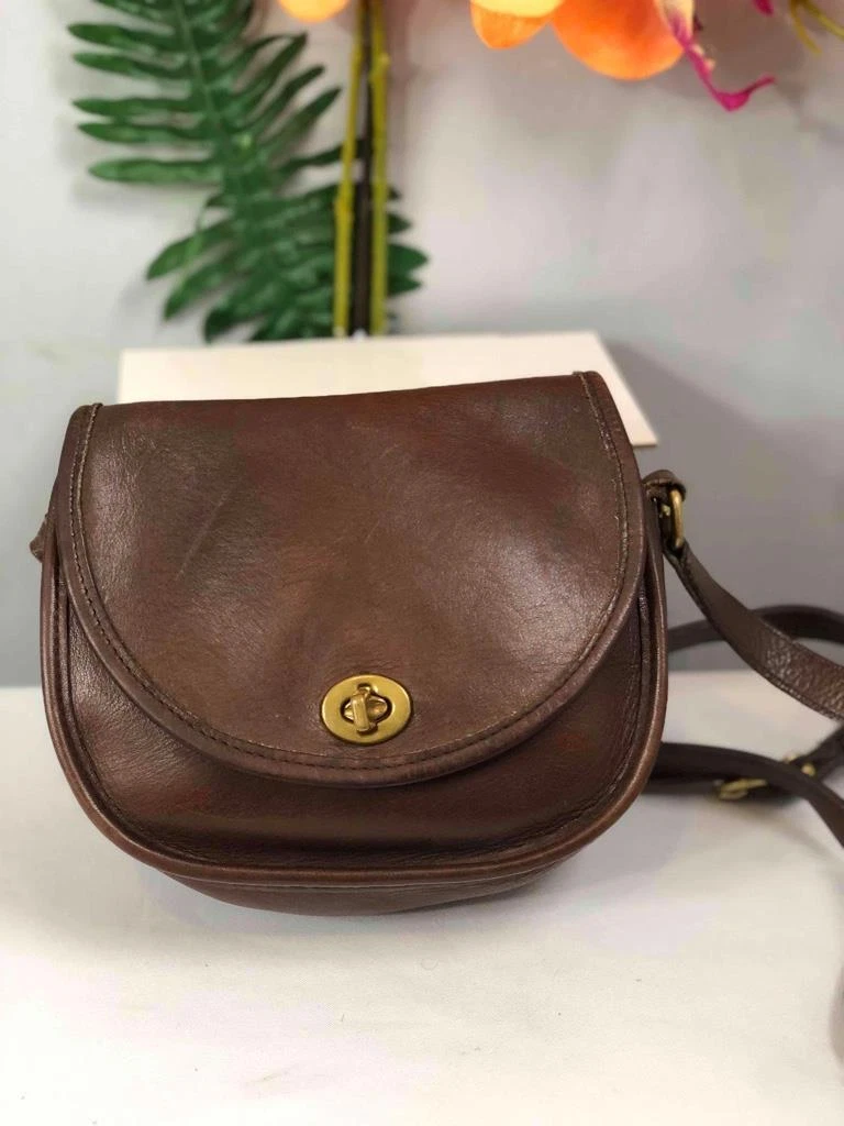 Vintage COACH Watson Dark Brown Smooth Leather Small Flap Crossbody Bag 9981