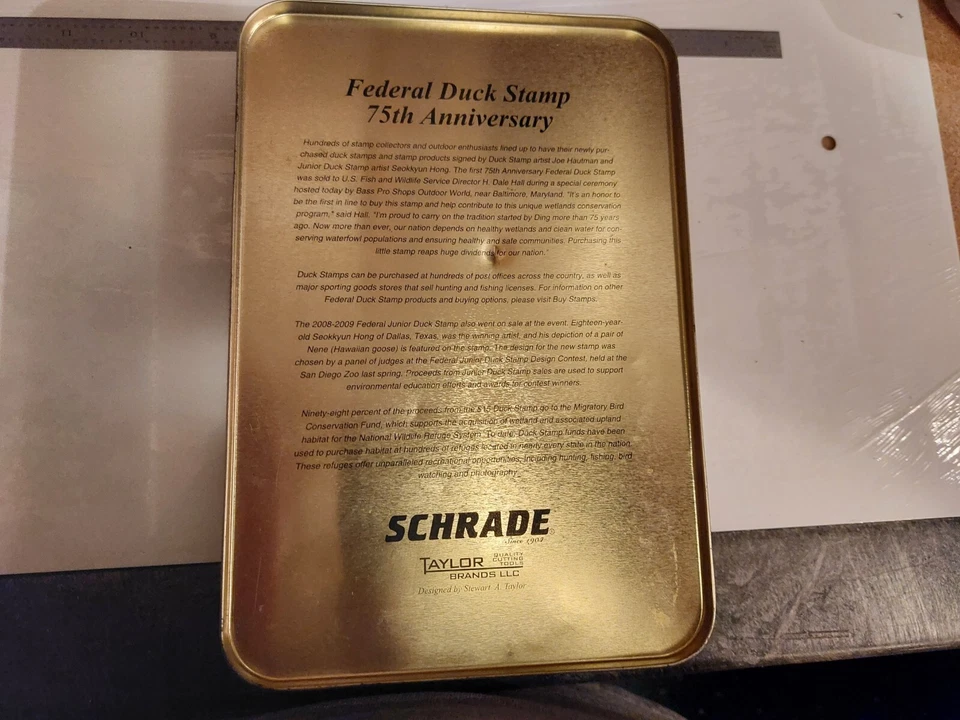 Cuchillo de 2 hojas Schrade Old Timer 75 aniversario sello de pato en lata. Foto 2 de 3