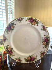 ROYAL ALBERT Old Country  Roses DINNER PLATE(s) 10.5"  England- MINT! More Avail