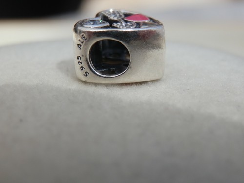 BN RETIRED GENUINE AUTHENTIC PANDORA STRUCK BY LOVE CHARM-792039CZ - Picture 2 of 10