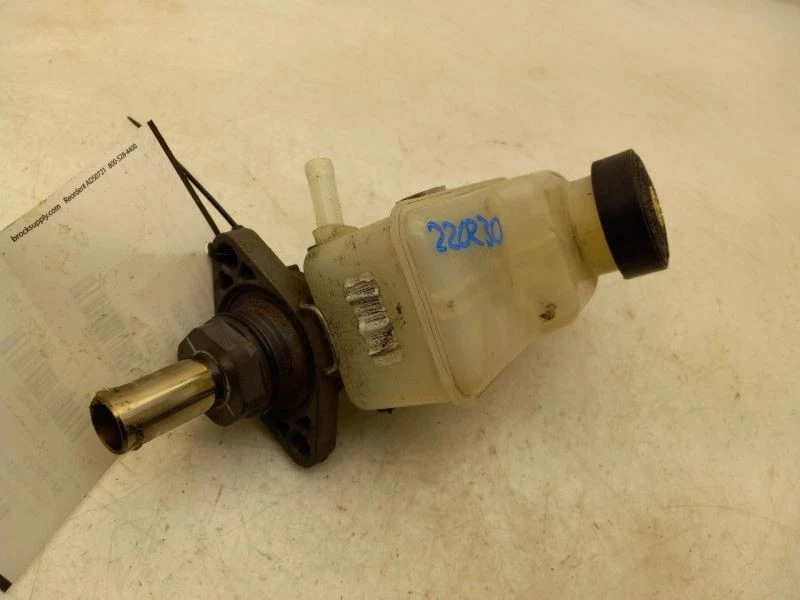 04-06 SCION XA 1.5L 4CYL TRACCIÓN DELANTERA FRENO CONJUNTO CILINDRO MAESTRO  Foto 3 de 4