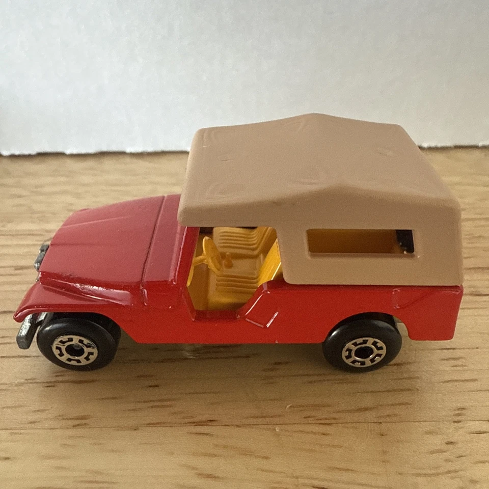 Jeep vintage Lesney Matchbox superrápido CJ6/CJ-6 No. 53 Rojo Con Caja Foto 4 de 4