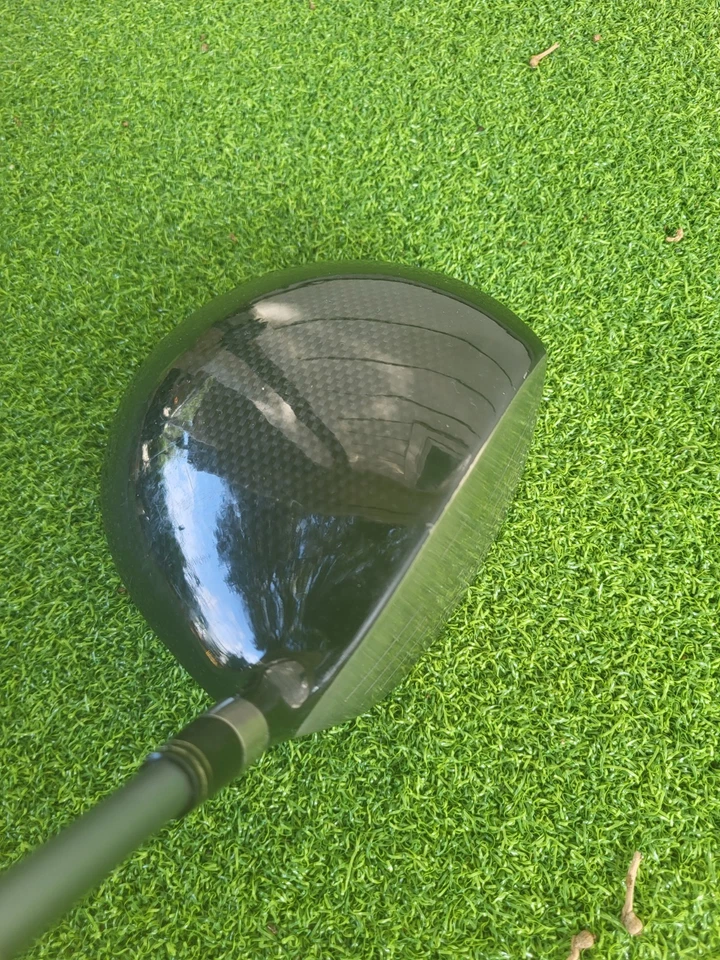 Tommy Armour Titanium  Driver  855 460cc 10.5° Loft LH 45"  R Flex  Shaft - Image 4 of 4