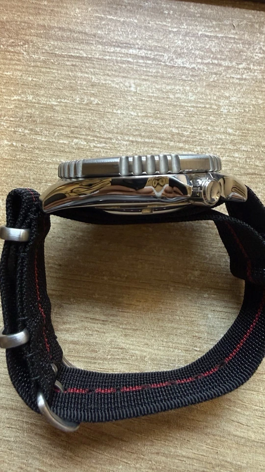 Citizen Promaster NY0040 Automatic 200m Diver Black Dial Watch + NATO Straps, photo 2 of 5