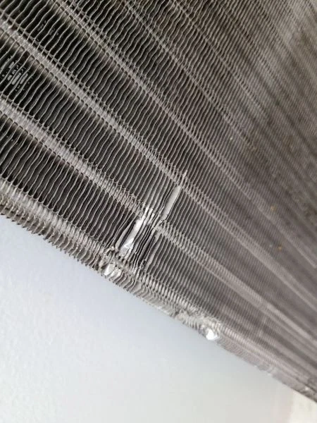 Pontiac Bonneville 2000-2005 condensador de aire acondicionado SE 00-05 52482155 Foto 2 de 4