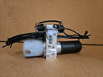 06-13 Volvo C70 Hard Top Convertible Hydraulic Pump Unit 06-13 Volvo C70 Hard Top Convertible Hydraulic Pump Unit