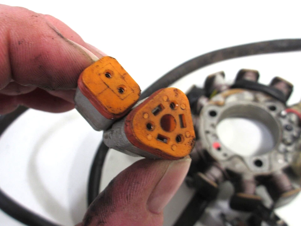 GOOD OEM SKI DOO 1999 MXZ X 440 & MXZ or SUMMIT 600 700 MAGNETO STATOR - Image 3 of 4