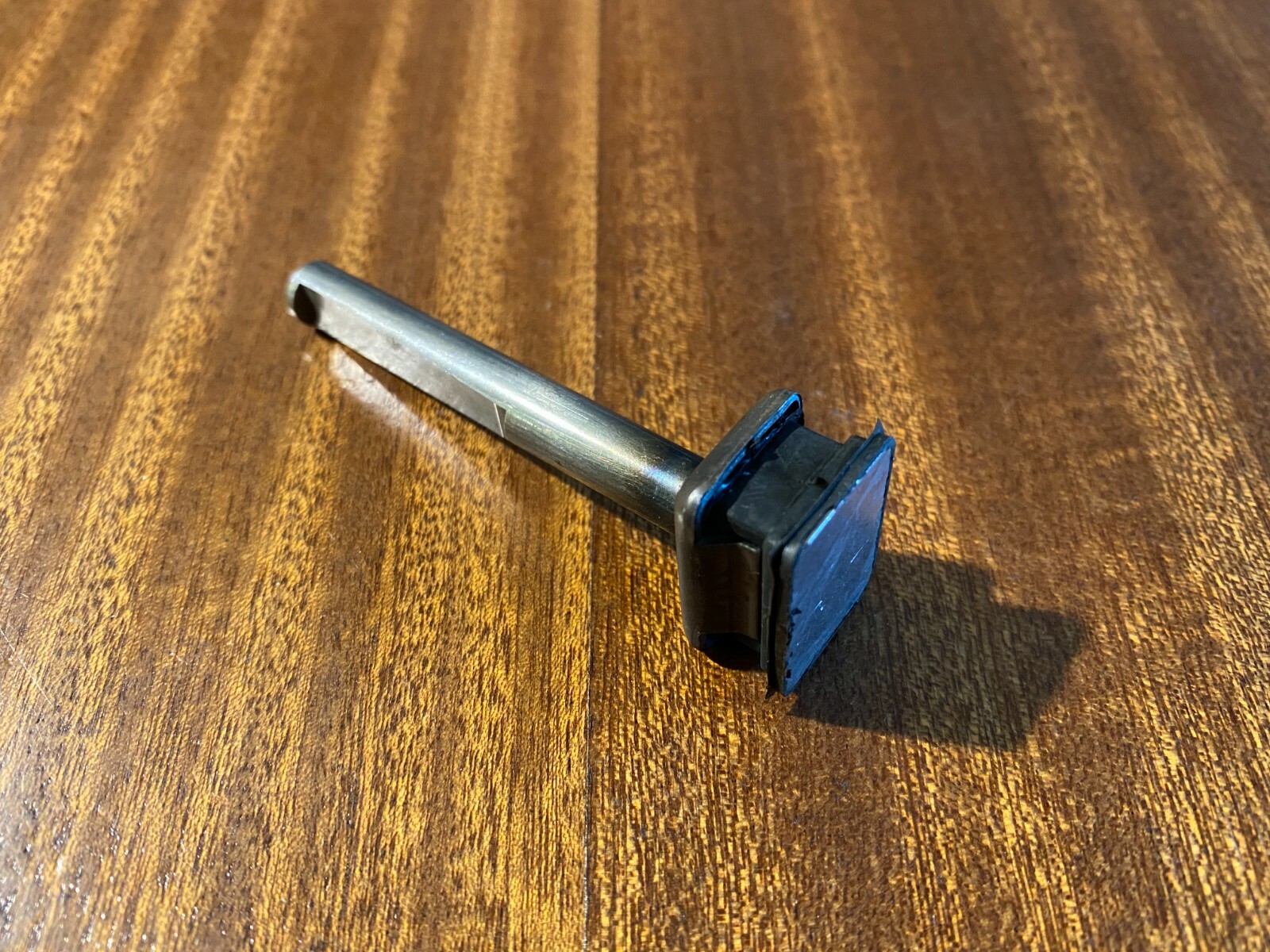 Poussoir du tendeur de distribution origine KAWASAKI 900 Z1 Z1000 bloc moteur moto ancienne