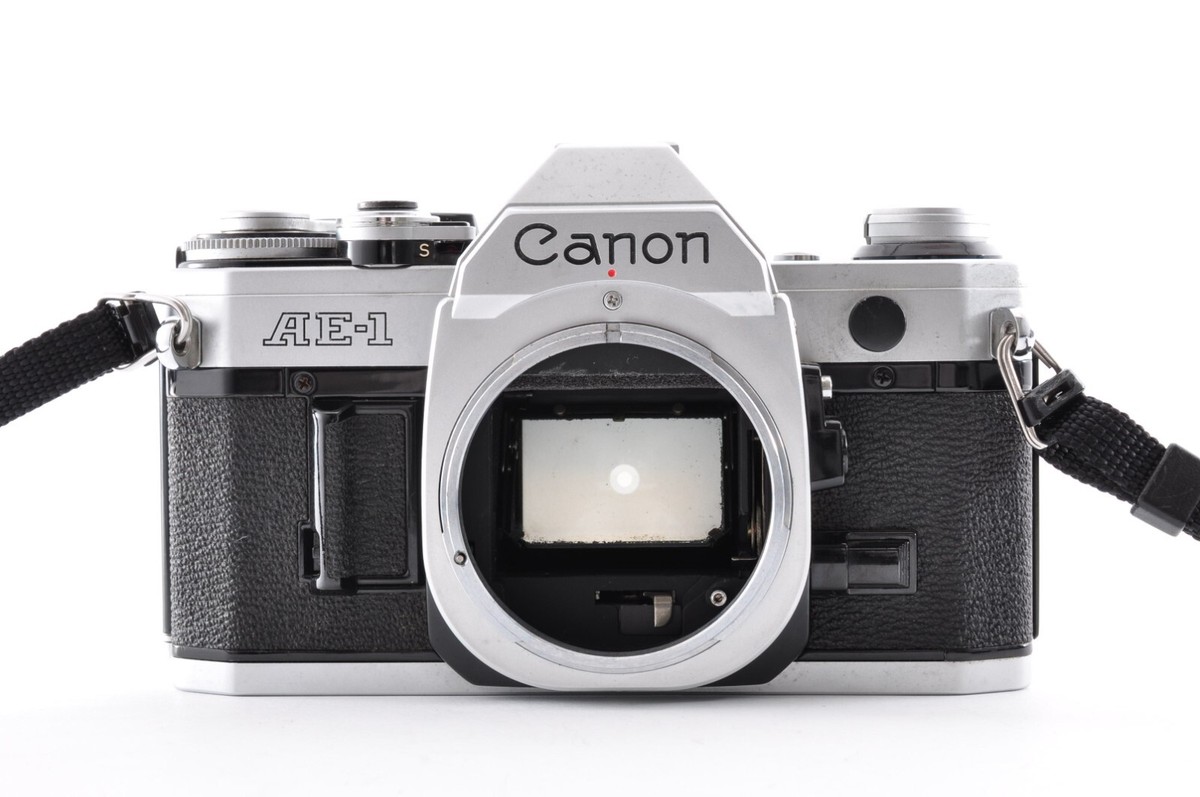 【美品】 Canon AE-1 / FD 50mm 1.4 / FD 135mm Canon AE-1 Silver / Lens FD 50mm f/1.4 S.C.C. Excellent+++