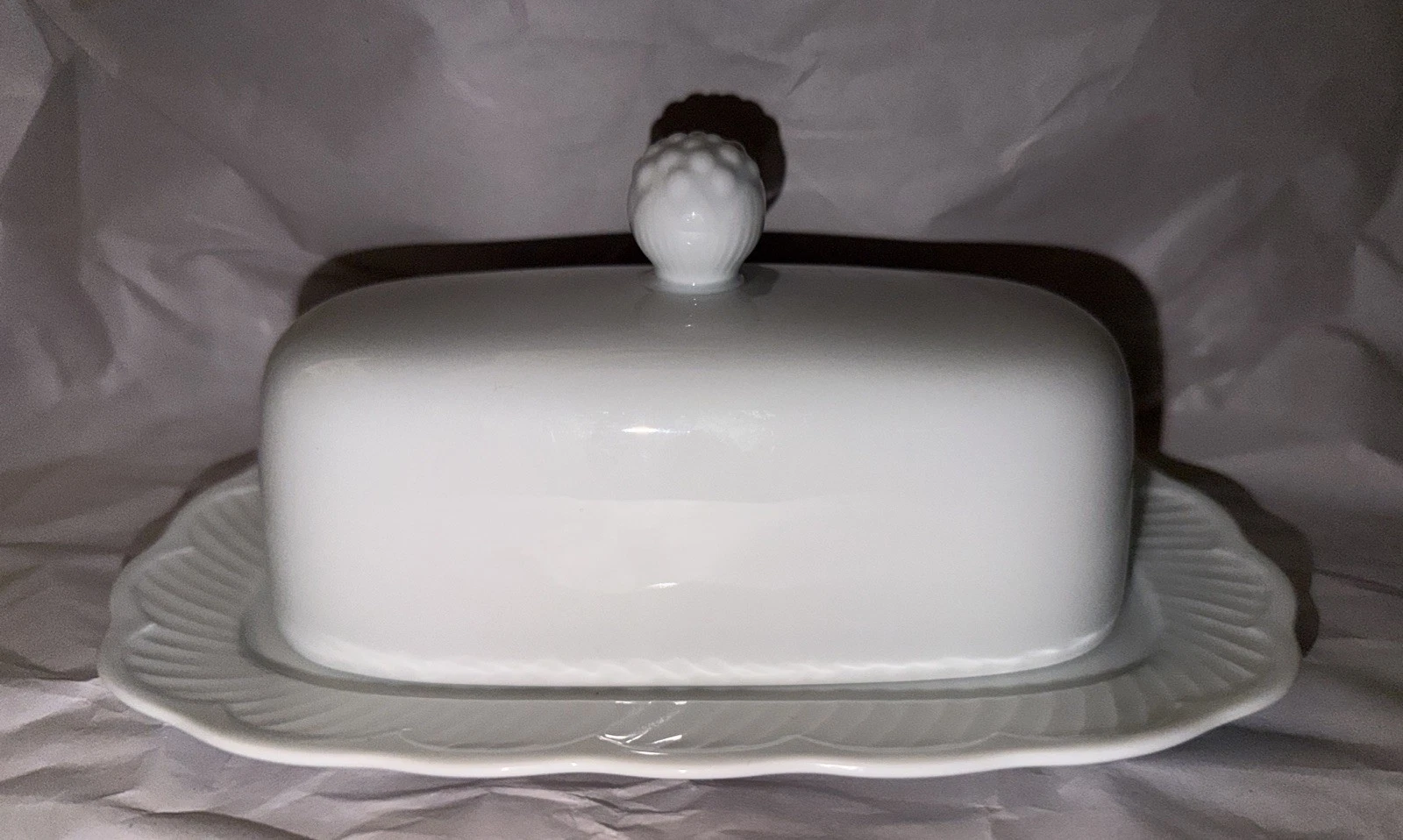 Dansk Fransk White Porcelain Covered Butter Dish Portugal Scalloped Ribbed