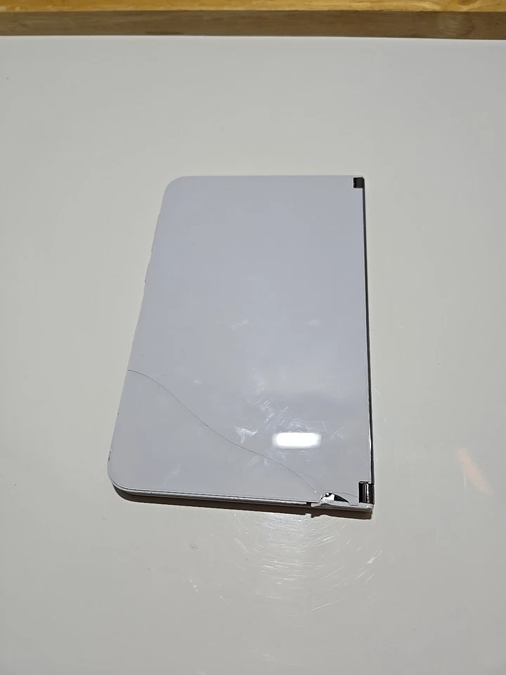 Microsoft Surface Duo 128 GB Glacier - Para piezas/reparación, falta una pantalla Foto 3 de 4