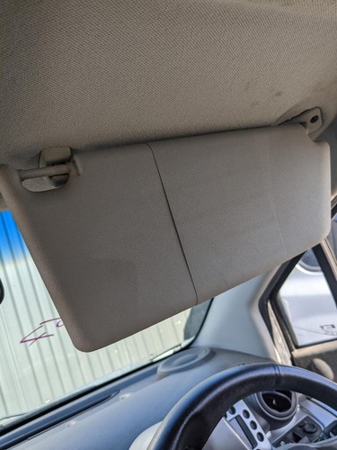 HOLDEN BARINA SPARK MJ 10/2010-06/2015 RIGHT FRONT DOOR VIN KL3M - Picture 11 of 12