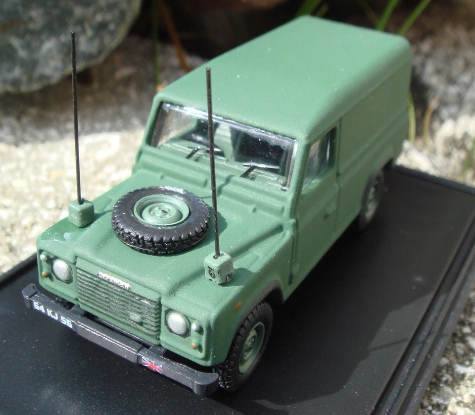 Oxford Military 1/76 Land Rover Defender British Army 76DEF003 - Image 2 of 4