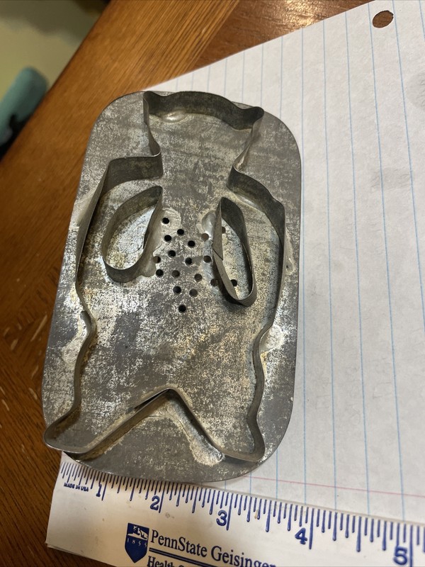 Cookie Cutter Tin Bear